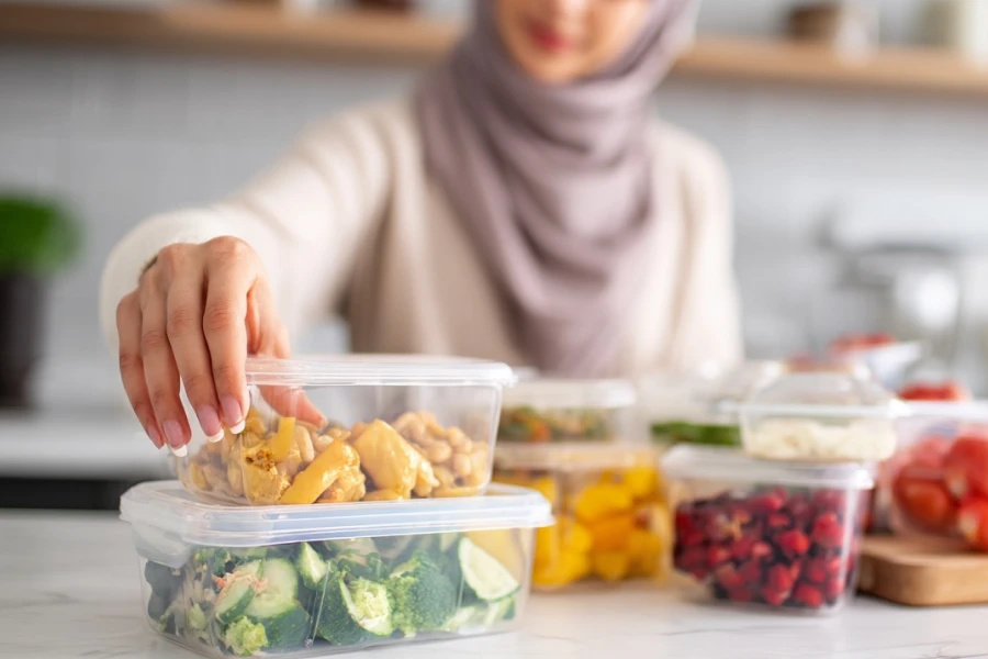 Multi-Compartment Lunch Box