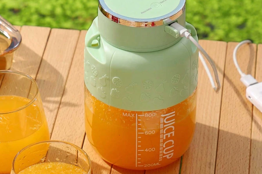 USB Portable Smoothie Maker
